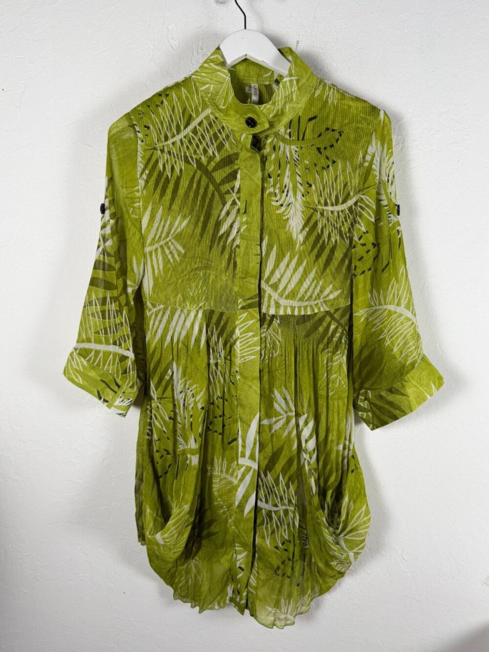 Lindi Womens Green Tropical Palm Print Pleated Tunic Roll‑Tab Sleeve Medium NWOT